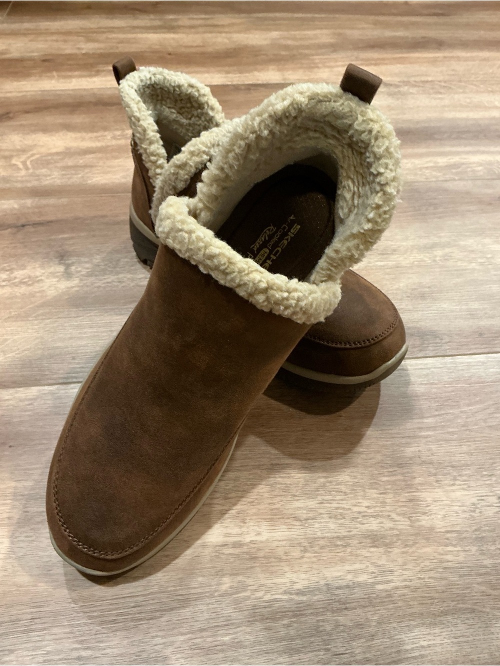 Sketchers Relaxed Fit Boots with Air Cooled Memory Foam Size 9.5